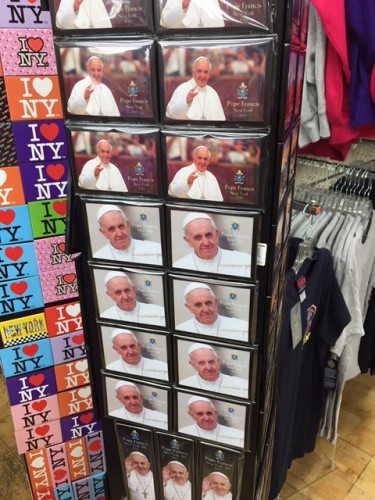 Welcome-Pope-Francis-Magnet